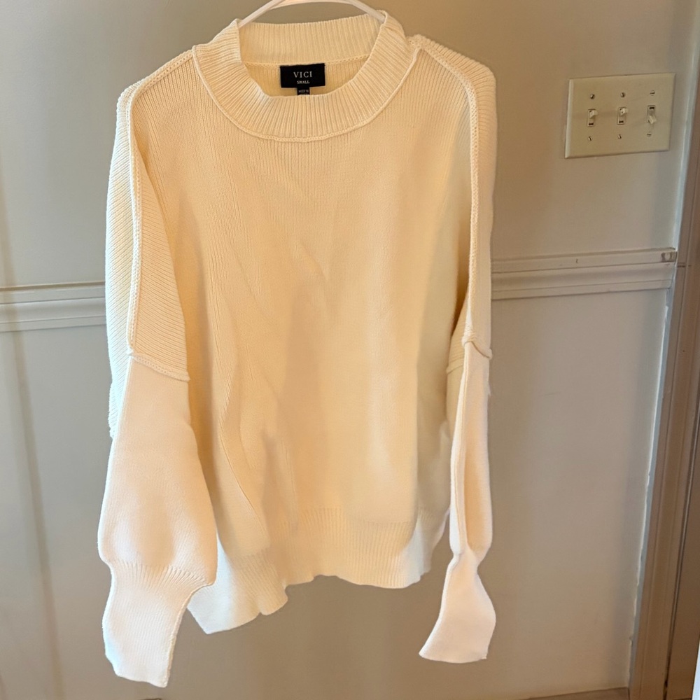 VICI Cream Knit Women's Sweater Size Small